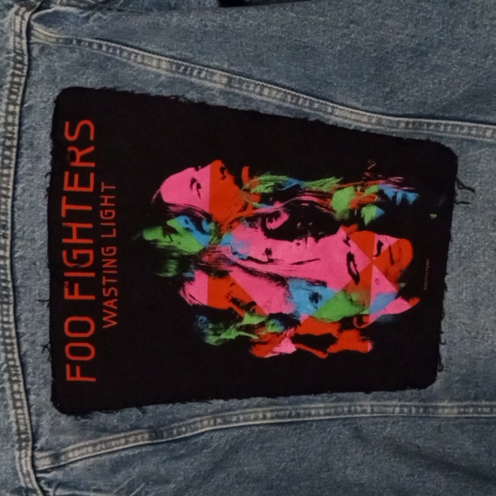 Levi's Foo Fighters jacket. W/L, M/S.